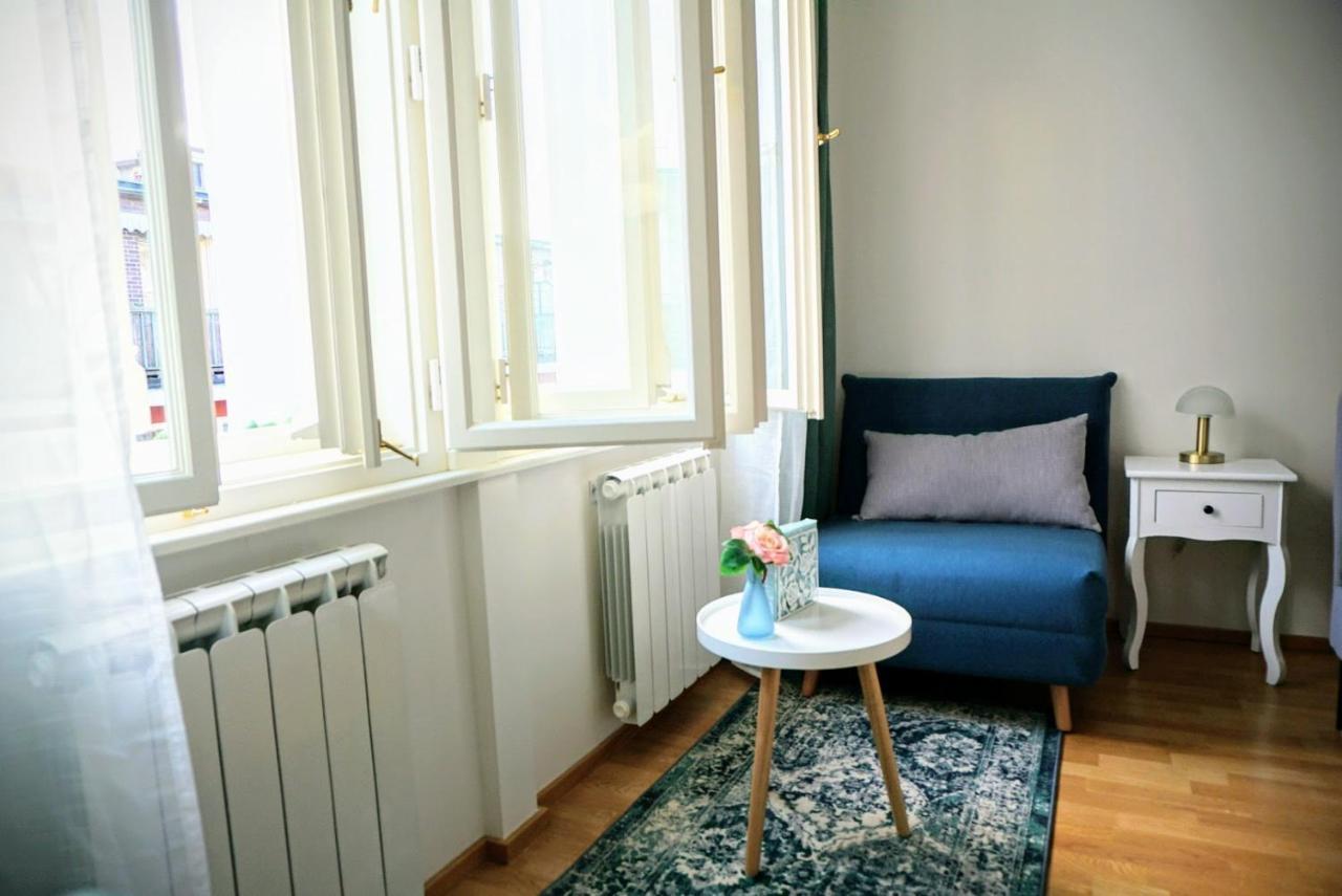 W Apartment, Vintage Style, Next To Wenceslas Square, Prague Center Appartamento *