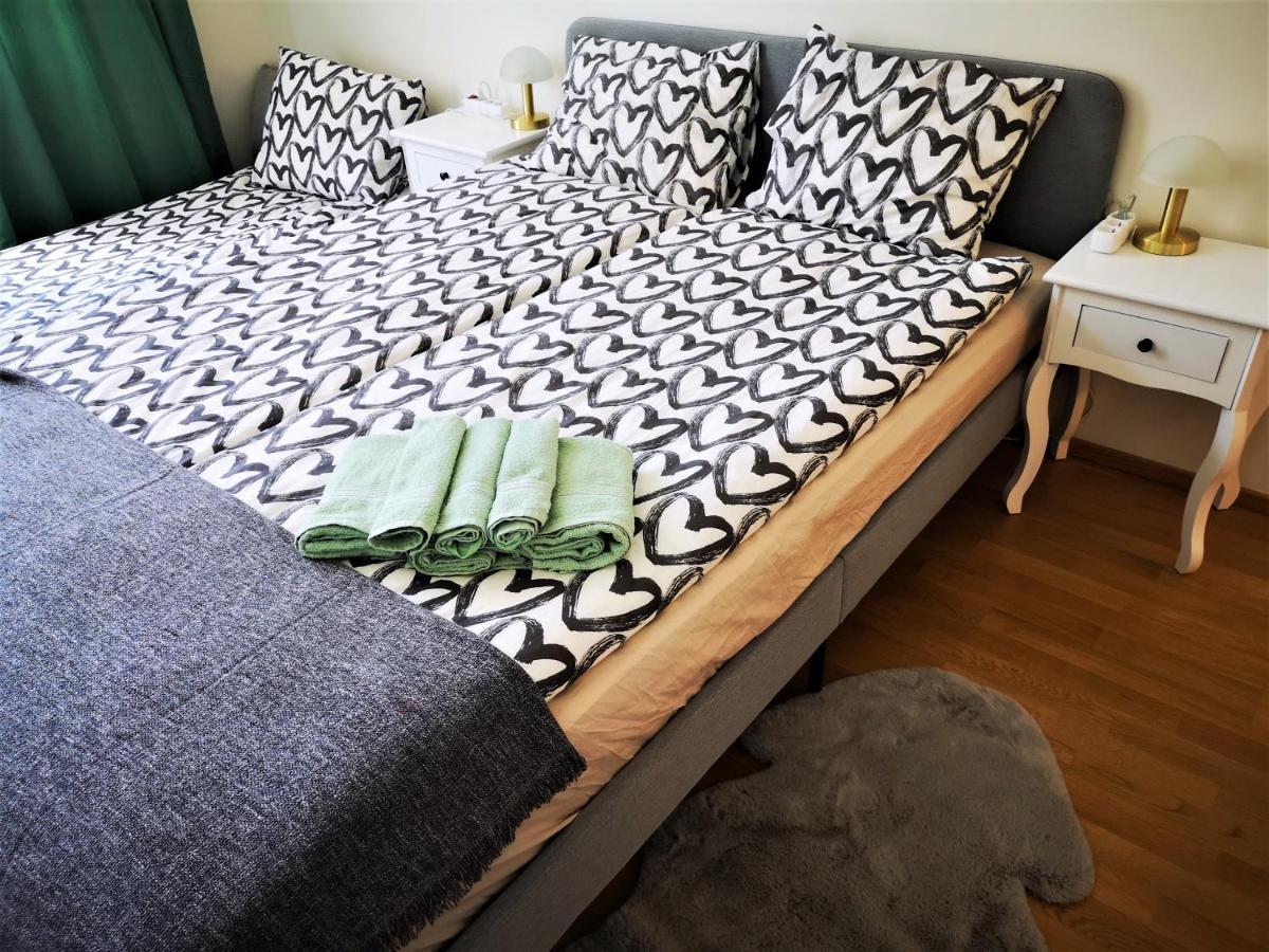 W Apartment, Vintage Style, Next To Wenceslas Square, Prague Center *
