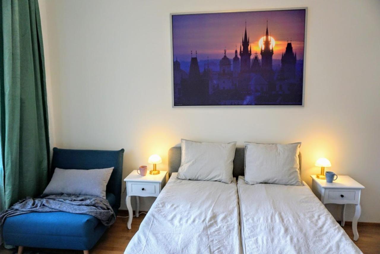 W Apartment, Vintage Style, Next To Wenceslas Square, Prague Center Appartamento
