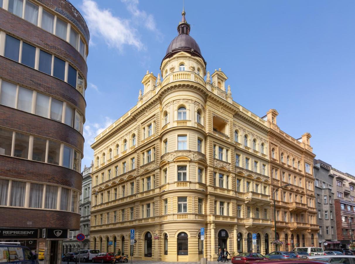 W Apartment, Vintage Style, Next To Wenceslas Square, Prague Center Appartamento