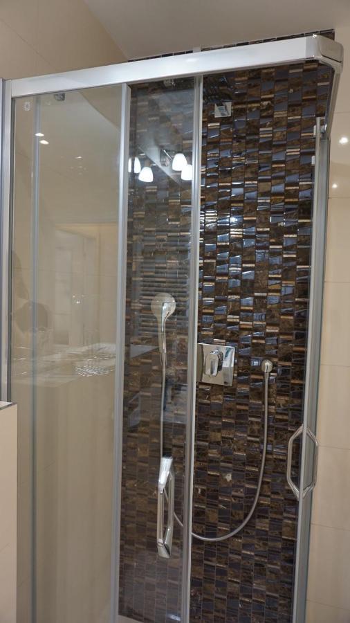 W Apartment, Vintage Style, Next To Wenceslas Square, Prague Center Appartamento